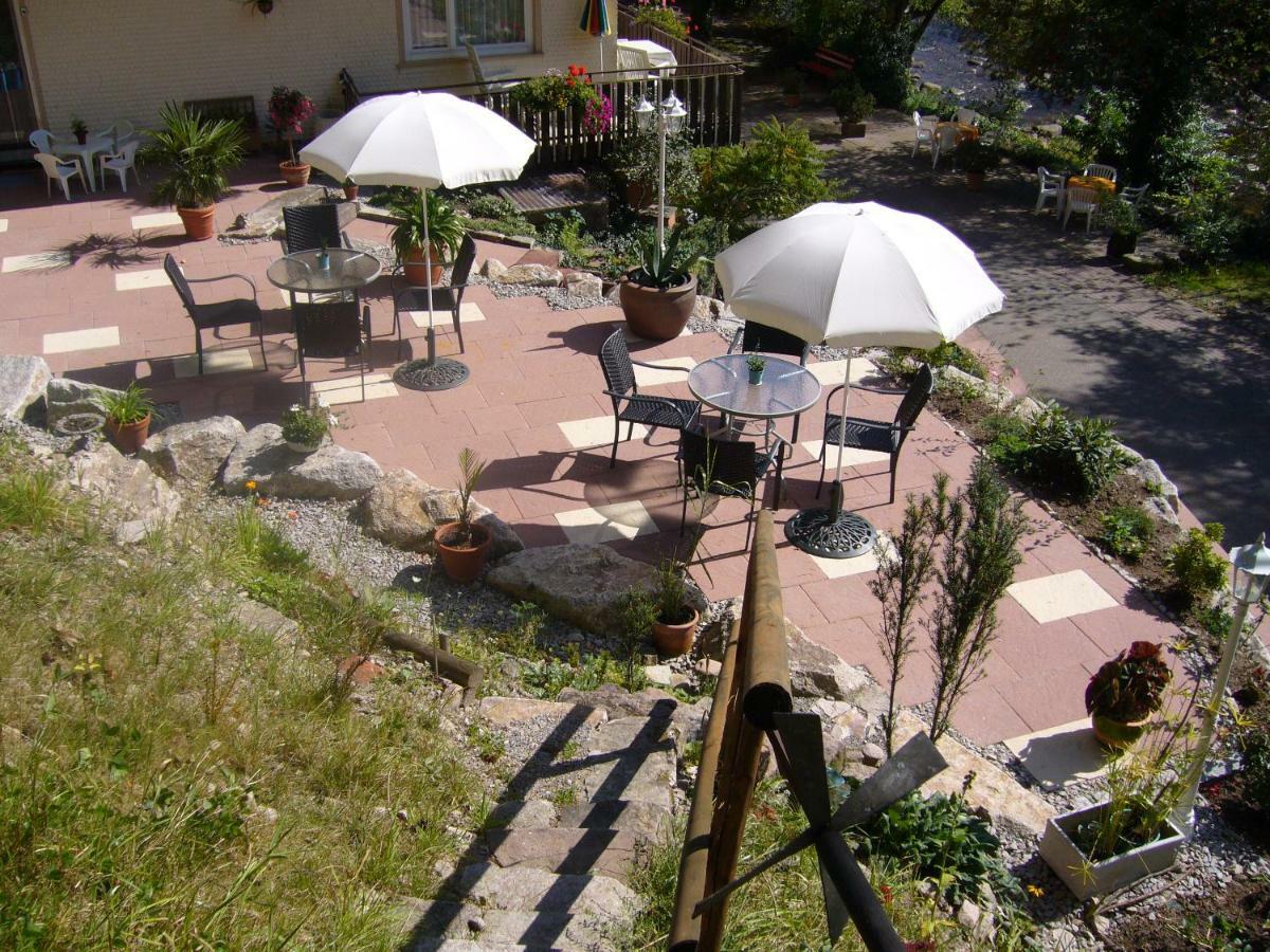 Adieu Alltag: Pension Oesterle Im Schwarzwald Schonmunzach Luaran gambar